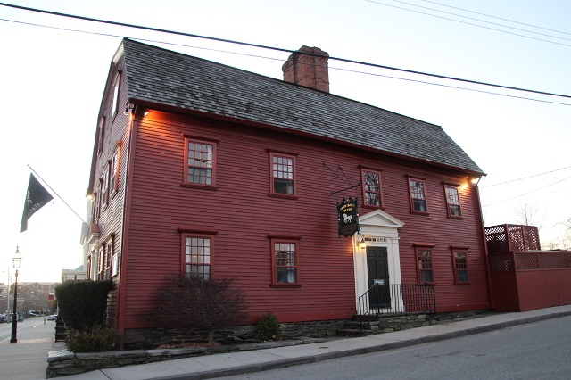 48 hours in Rhode Island - White Horse Tavern